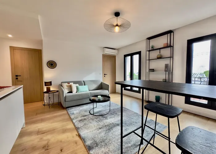 Moderne - Lumineux - Vue Port * 昂蒂布